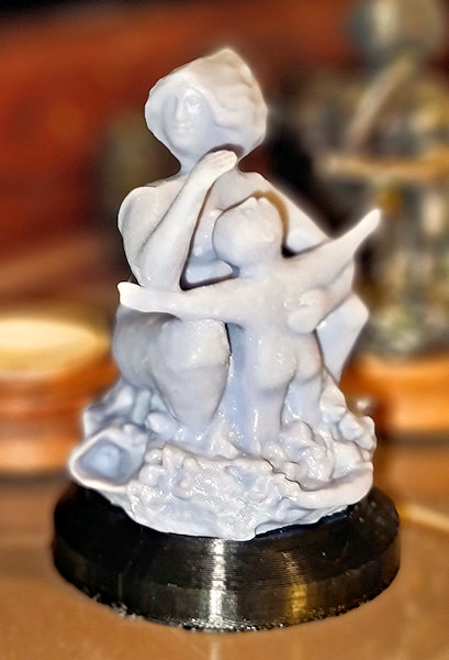 Woman and child resin 3D print